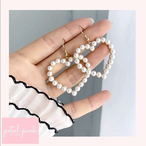 Simulated Pearl Goldtone Heart Drop Earrings Romantic Wedding Coquette - Picture 2 of 5